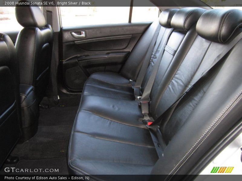 Bright Silver / Black 2008 Hyundai Sonata SE V6