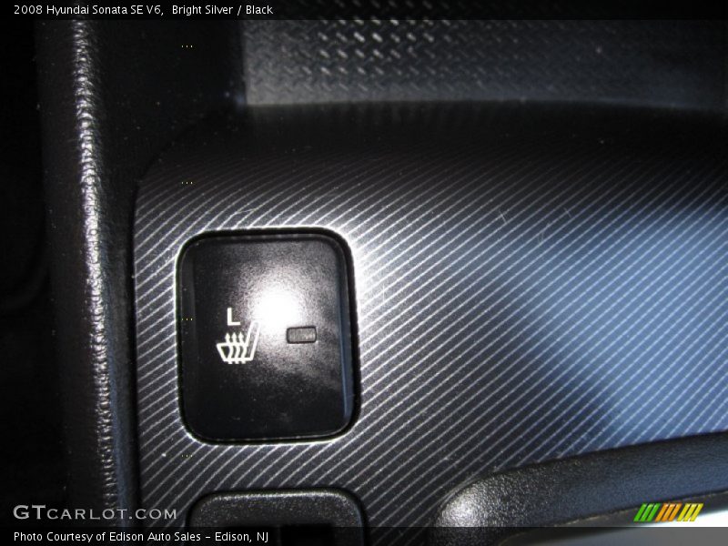 Bright Silver / Black 2008 Hyundai Sonata SE V6