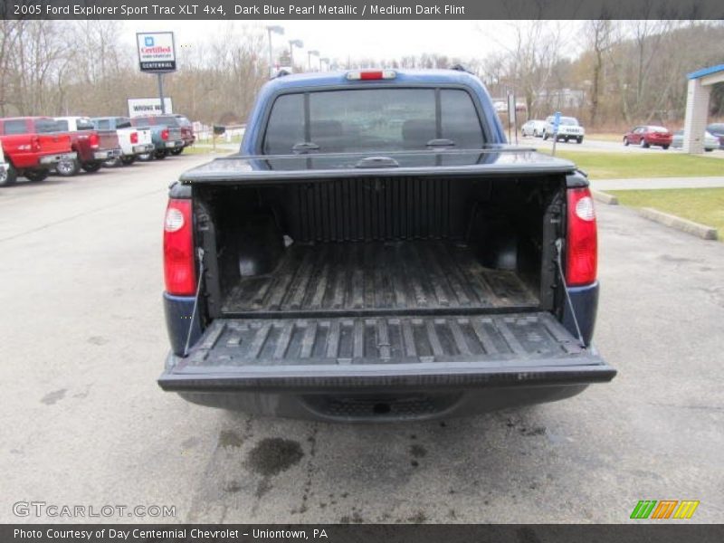 Dark Blue Pearl Metallic / Medium Dark Flint 2005 Ford Explorer Sport Trac XLT 4x4