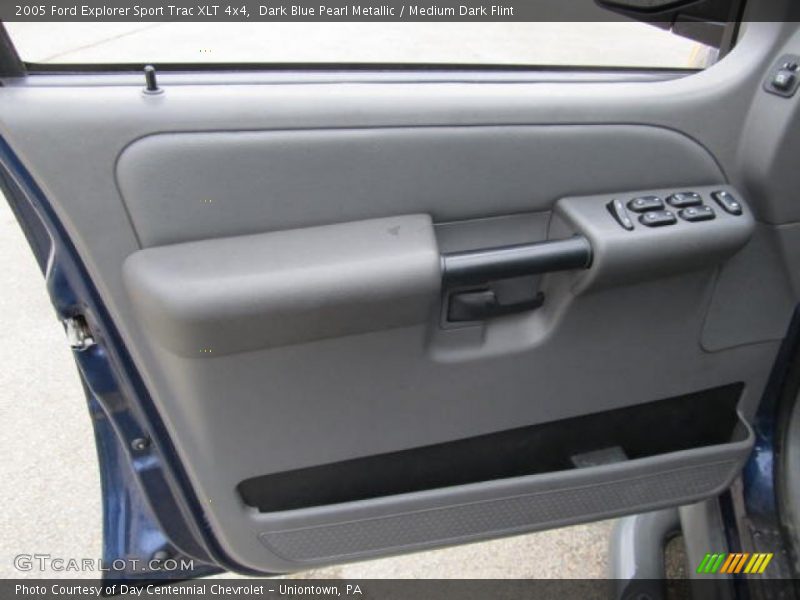 Dark Blue Pearl Metallic / Medium Dark Flint 2005 Ford Explorer Sport Trac XLT 4x4