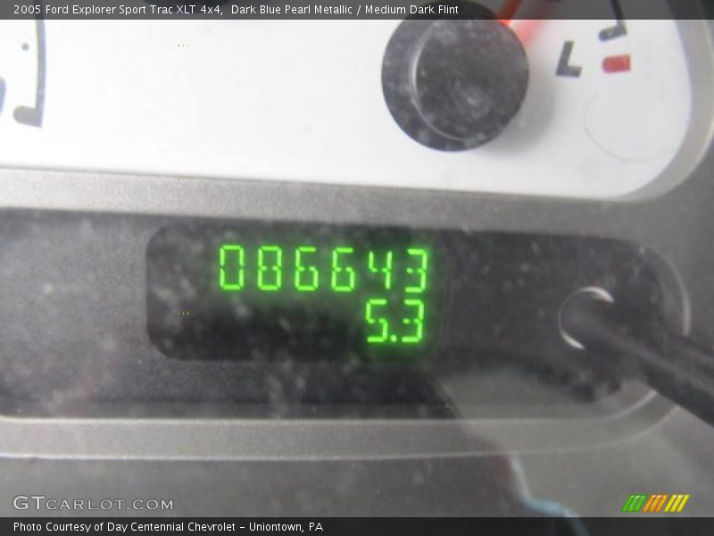 Dark Blue Pearl Metallic / Medium Dark Flint 2005 Ford Explorer Sport Trac XLT 4x4