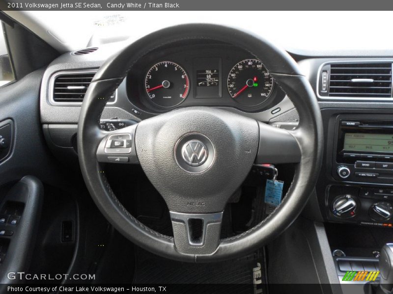 Candy White / Titan Black 2011 Volkswagen Jetta SE Sedan