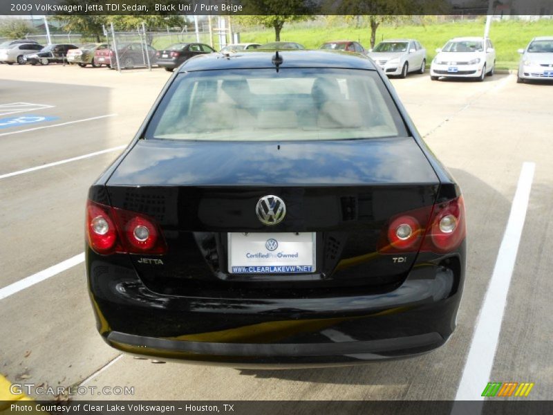 Black Uni / Pure Beige 2009 Volkswagen Jetta TDI Sedan