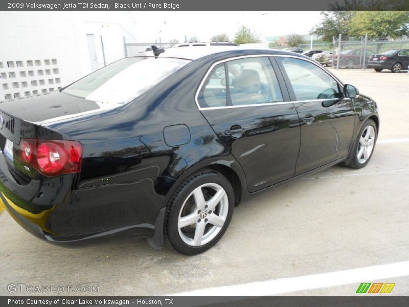 Black Uni / Pure Beige 2009 Volkswagen Jetta TDI Sedan
