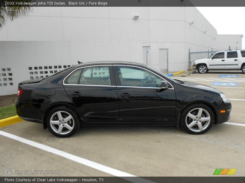 Black Uni / Pure Beige 2009 Volkswagen Jetta TDI Sedan