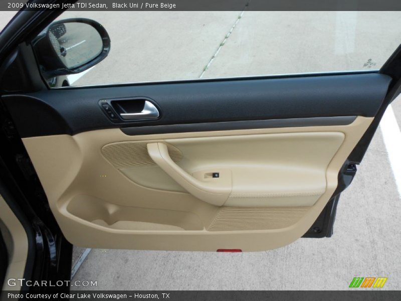 Black Uni / Pure Beige 2009 Volkswagen Jetta TDI Sedan