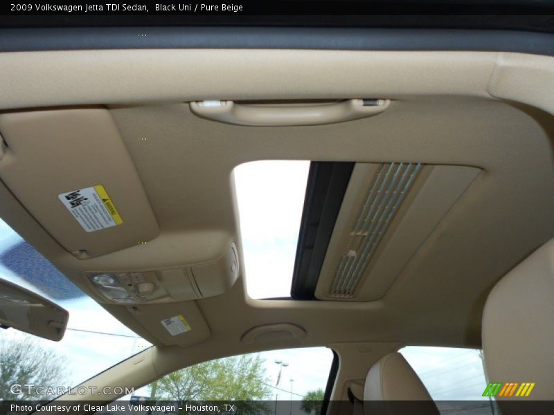 Black Uni / Pure Beige 2009 Volkswagen Jetta TDI Sedan