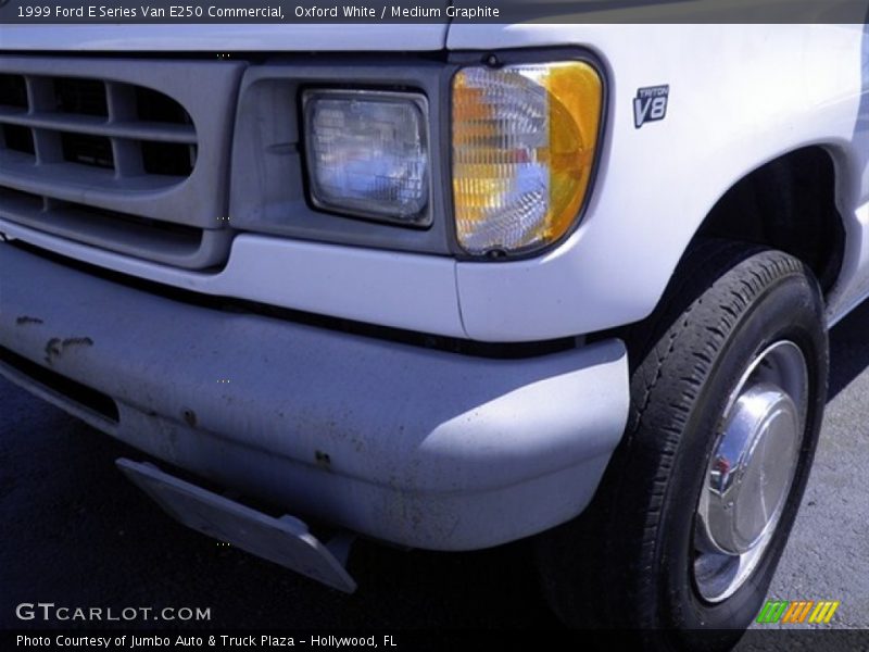 Oxford White / Medium Graphite 1999 Ford E Series Van E250 Commercial