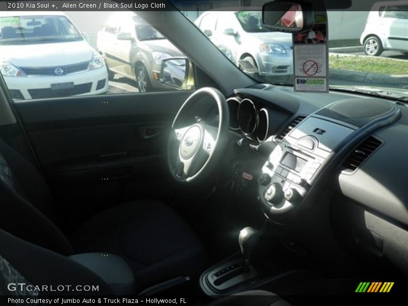 Alien Green / Black Soul Logo Cloth 2010 Kia Soul +