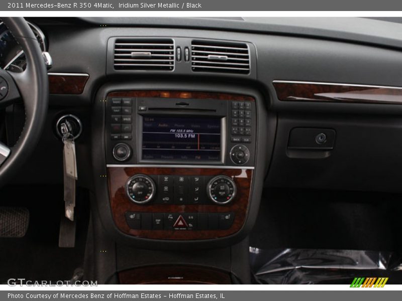Iridium Silver Metallic / Black 2011 Mercedes-Benz R 350 4Matic