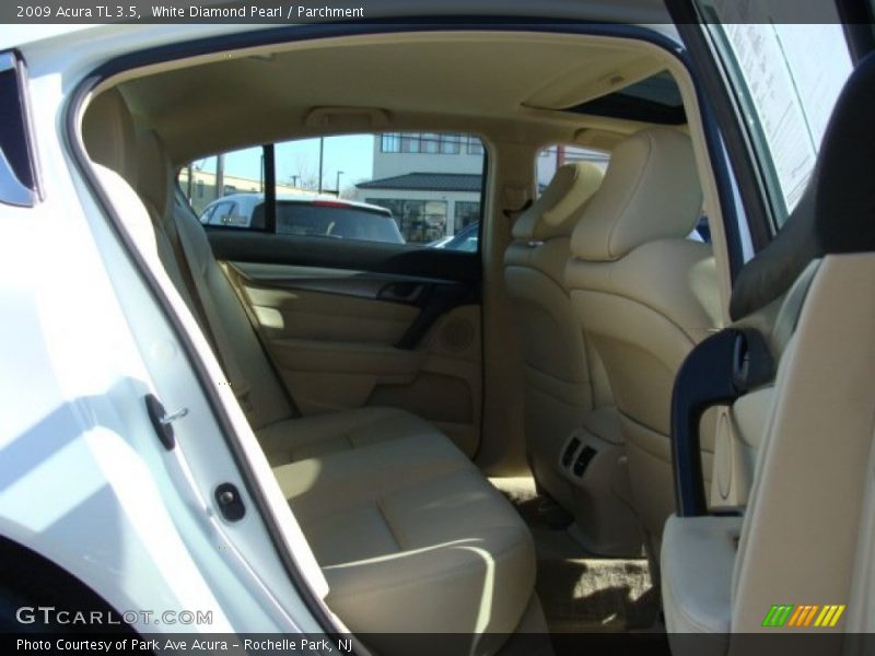 White Diamond Pearl / Parchment 2009 Acura TL 3.5