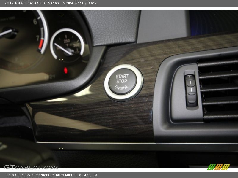 Alpine White / Black 2012 BMW 5 Series 550i Sedan