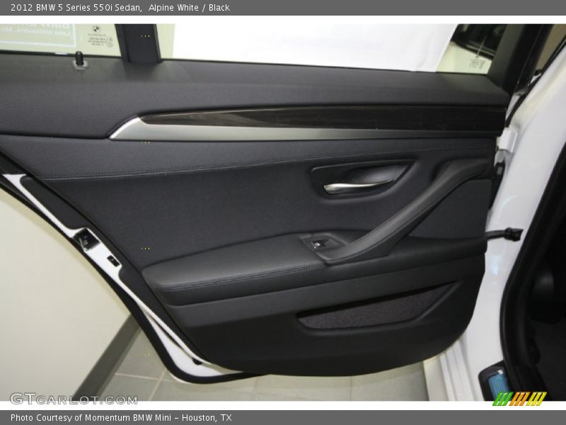 Alpine White / Black 2012 BMW 5 Series 550i Sedan