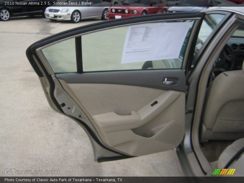 Sonoran Sand / Blond 2010 Nissan Altima 2.5 S