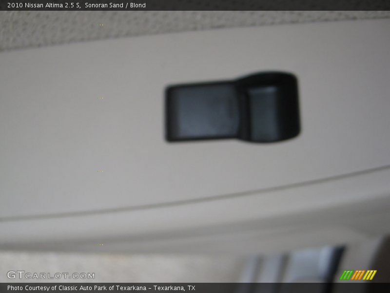 Sonoran Sand / Blond 2010 Nissan Altima 2.5 S