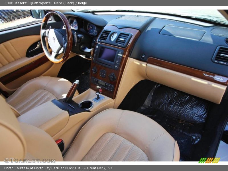 Dashboard of 2006 Quattroporte 