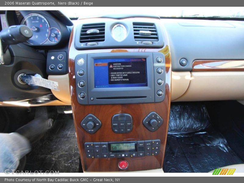 Nero (Black) / Beige 2006 Maserati Quattroporte