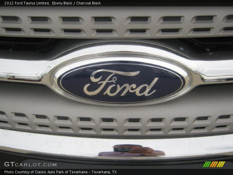 Ebony Black / Charcoal Black 2012 Ford Taurus Limited