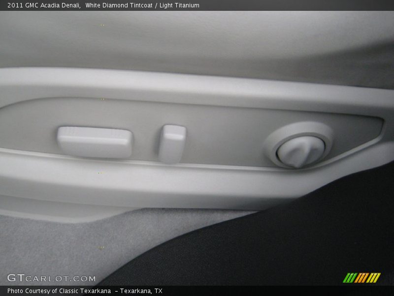 White Diamond Tintcoat / Light Titanium 2011 GMC Acadia Denali