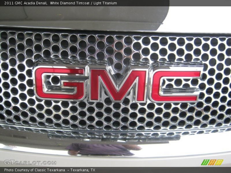 White Diamond Tintcoat / Light Titanium 2011 GMC Acadia Denali