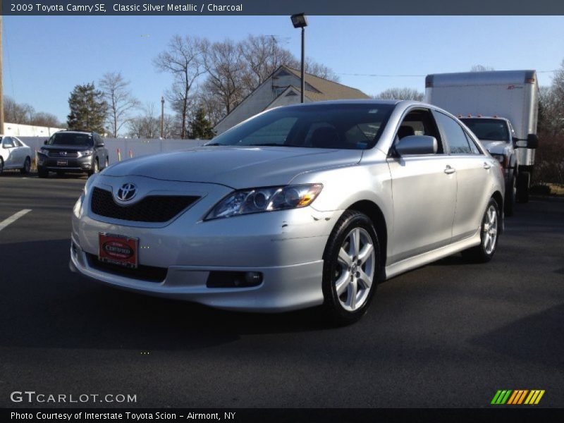 Classic Silver Metallic / Charcoal 2009 Toyota Camry SE