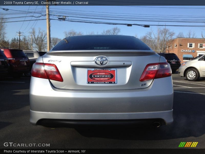 Classic Silver Metallic / Charcoal 2009 Toyota Camry SE