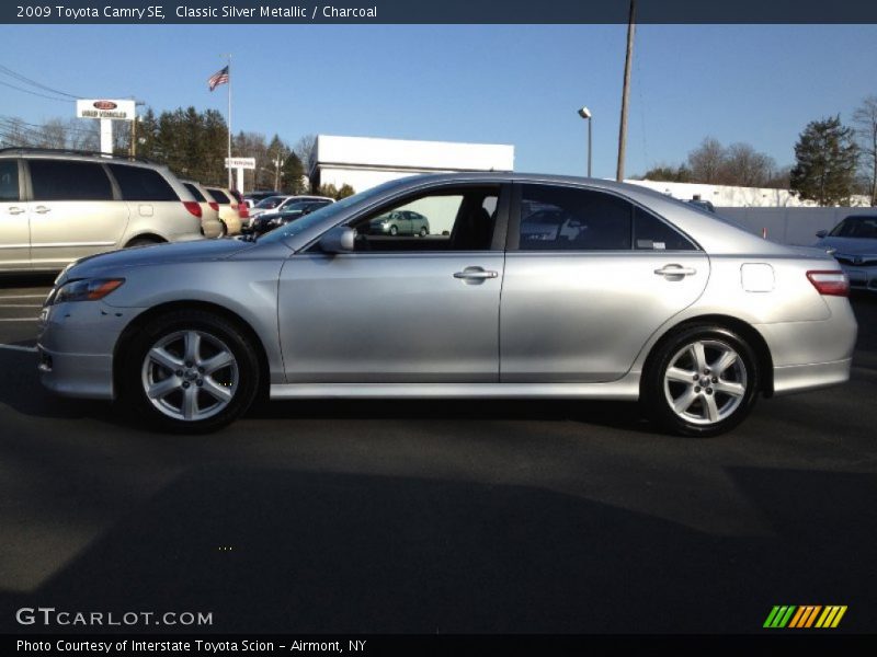 Classic Silver Metallic / Charcoal 2009 Toyota Camry SE