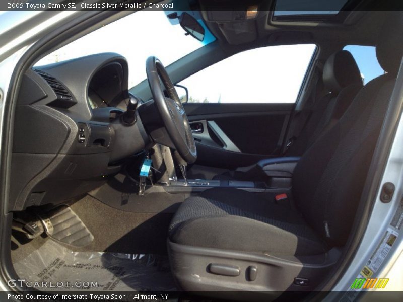 Classic Silver Metallic / Charcoal 2009 Toyota Camry SE