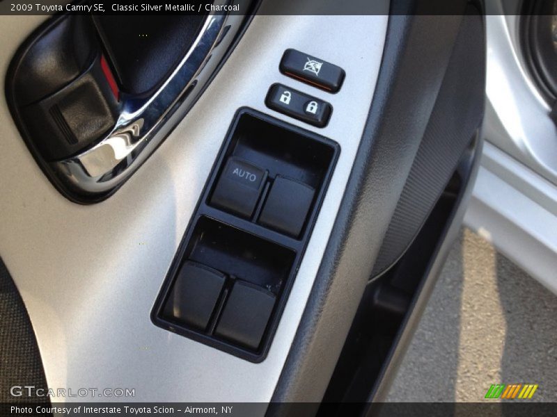 Classic Silver Metallic / Charcoal 2009 Toyota Camry SE