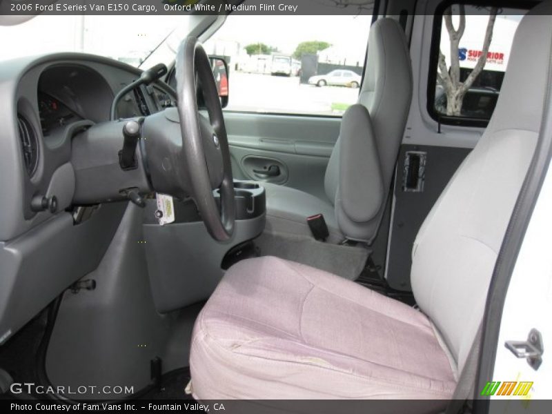 Oxford White / Medium Flint Grey 2006 Ford E Series Van E150 Cargo