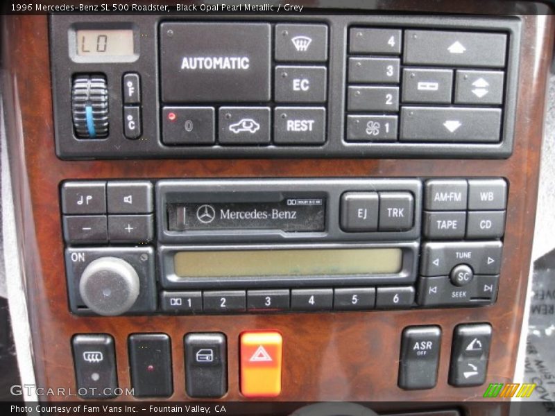 Controls of 1996 SL 500 Roadster