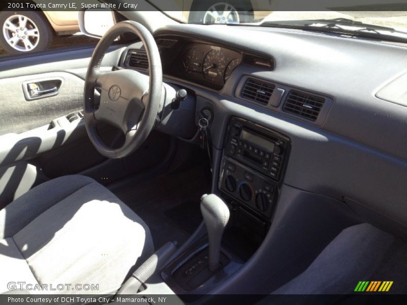 Super White / Gray 2001 Toyota Camry LE