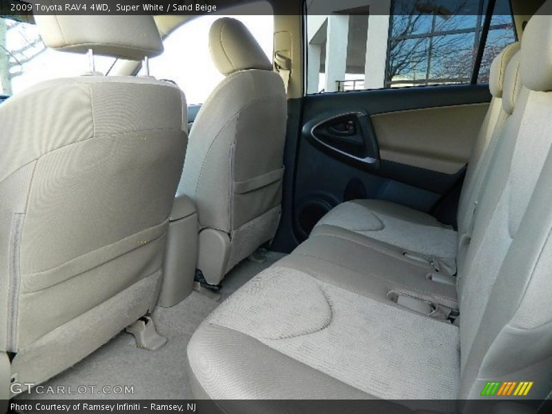 Super White / Sand Beige 2009 Toyota RAV4 4WD