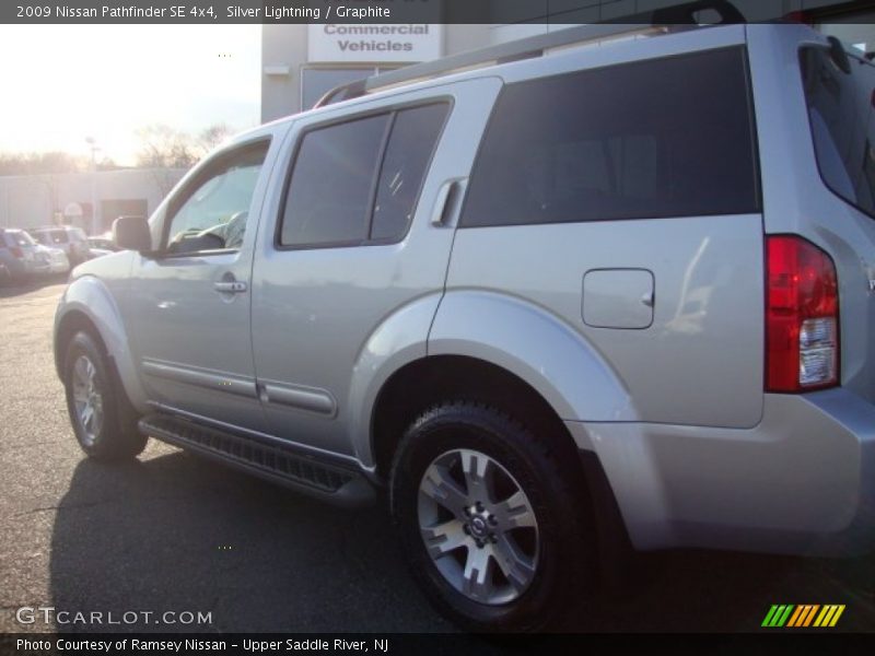 Silver Lightning / Graphite 2009 Nissan Pathfinder SE 4x4