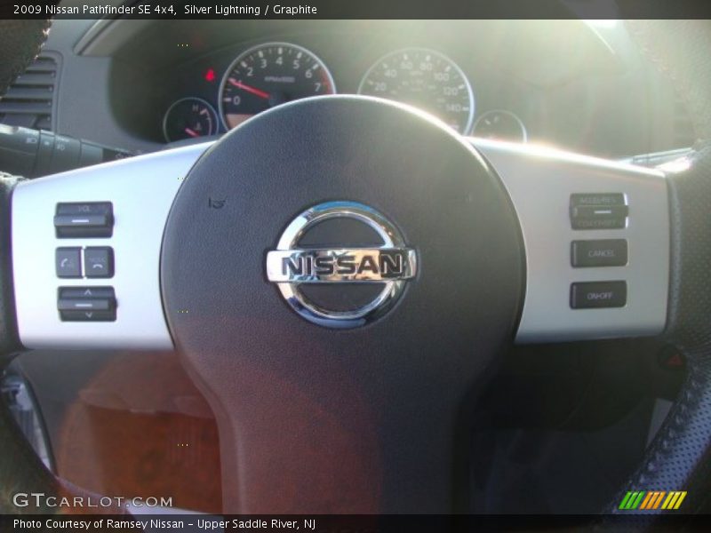 Silver Lightning / Graphite 2009 Nissan Pathfinder SE 4x4