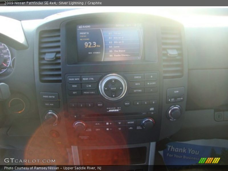 Silver Lightning / Graphite 2009 Nissan Pathfinder SE 4x4