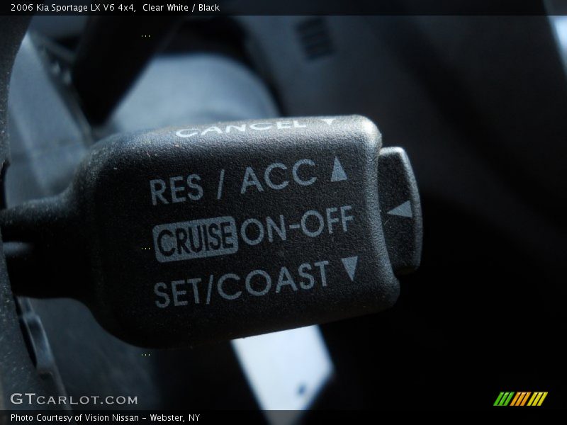 Clear White / Black 2006 Kia Sportage LX V6 4x4