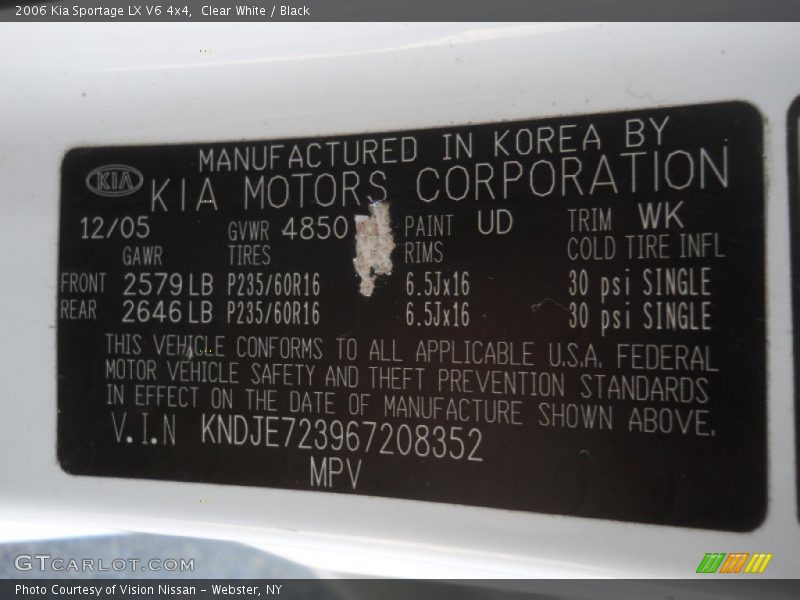 Clear White / Black 2006 Kia Sportage LX V6 4x4