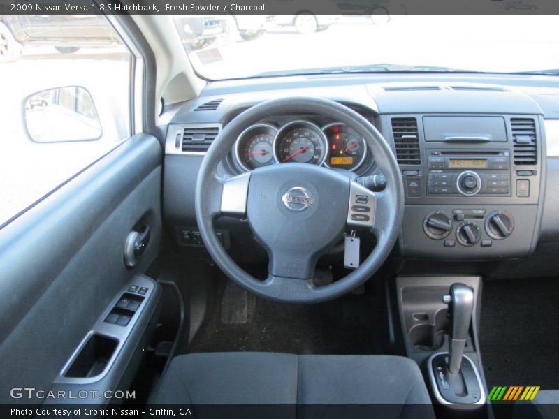 Fresh Powder / Charcoal 2009 Nissan Versa 1.8 S Hatchback