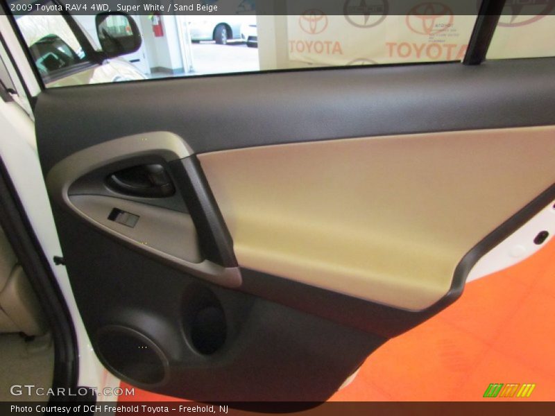 Super White / Sand Beige 2009 Toyota RAV4 4WD