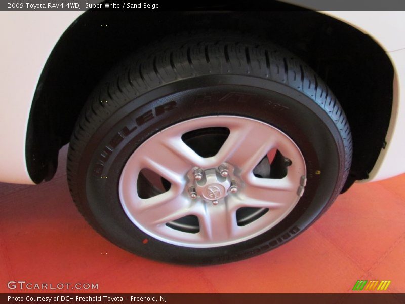 Super White / Sand Beige 2009 Toyota RAV4 4WD