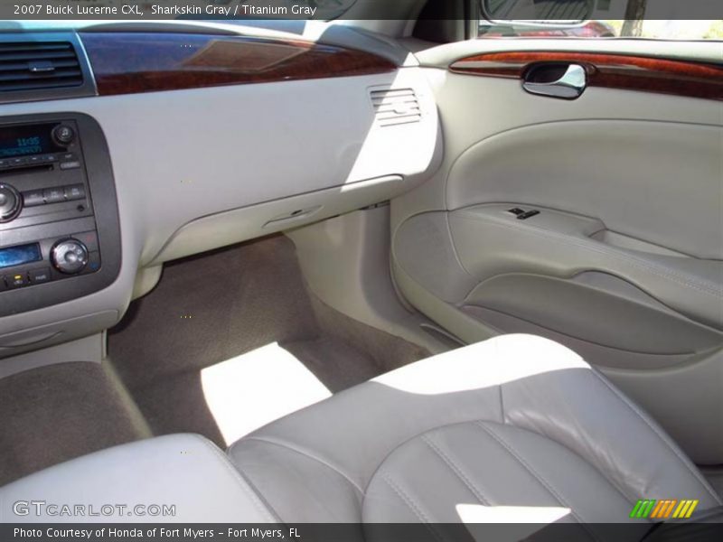 Sharkskin Gray / Titanium Gray 2007 Buick Lucerne CXL