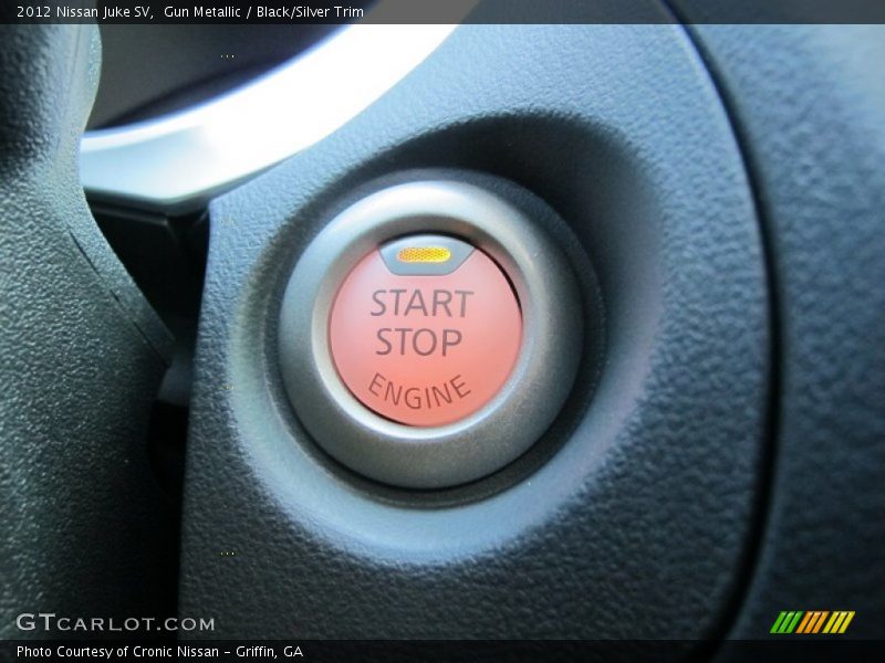 Gun Metallic / Black/Silver Trim 2012 Nissan Juke SV