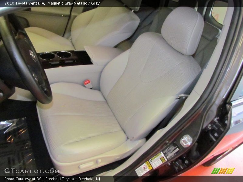 Magnetic Gray Metallic / Gray 2010 Toyota Venza I4
