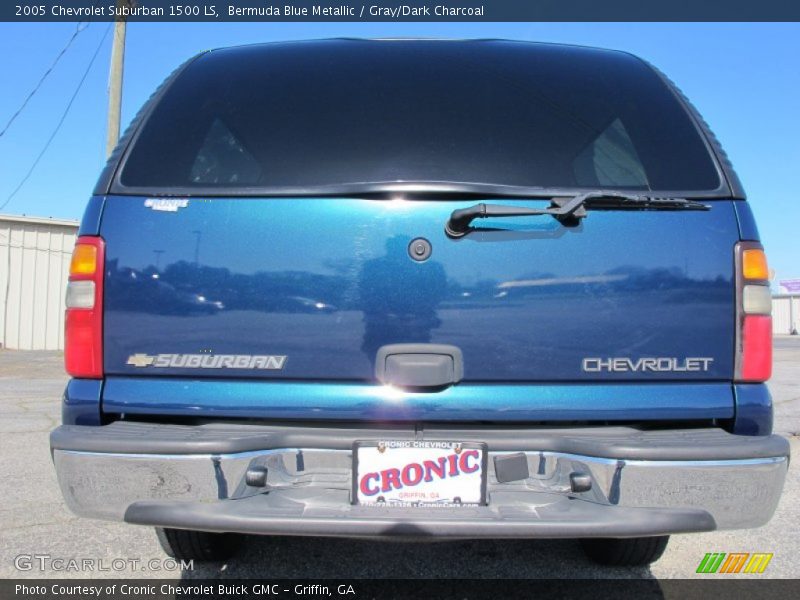 Bermuda Blue Metallic / Gray/Dark Charcoal 2005 Chevrolet Suburban 1500 LS