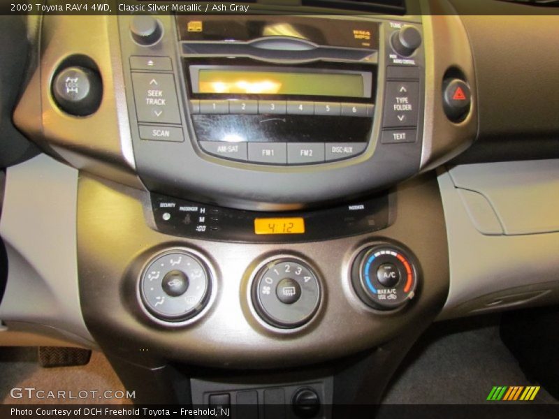 Classic Silver Metallic / Ash Gray 2009 Toyota RAV4 4WD