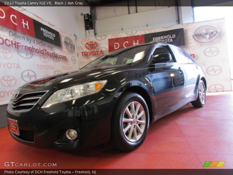 Black / Ash Gray 2010 Toyota Camry XLE V6