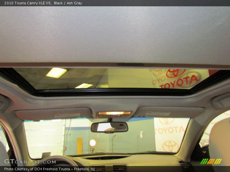 Black / Ash Gray 2010 Toyota Camry XLE V6