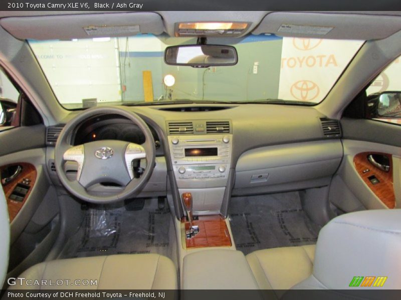 Black / Ash Gray 2010 Toyota Camry XLE V6