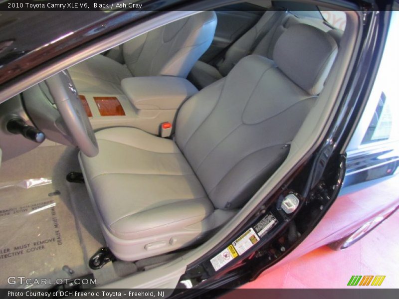 Black / Ash Gray 2010 Toyota Camry XLE V6